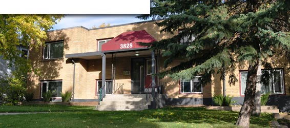 3828 Parkhill